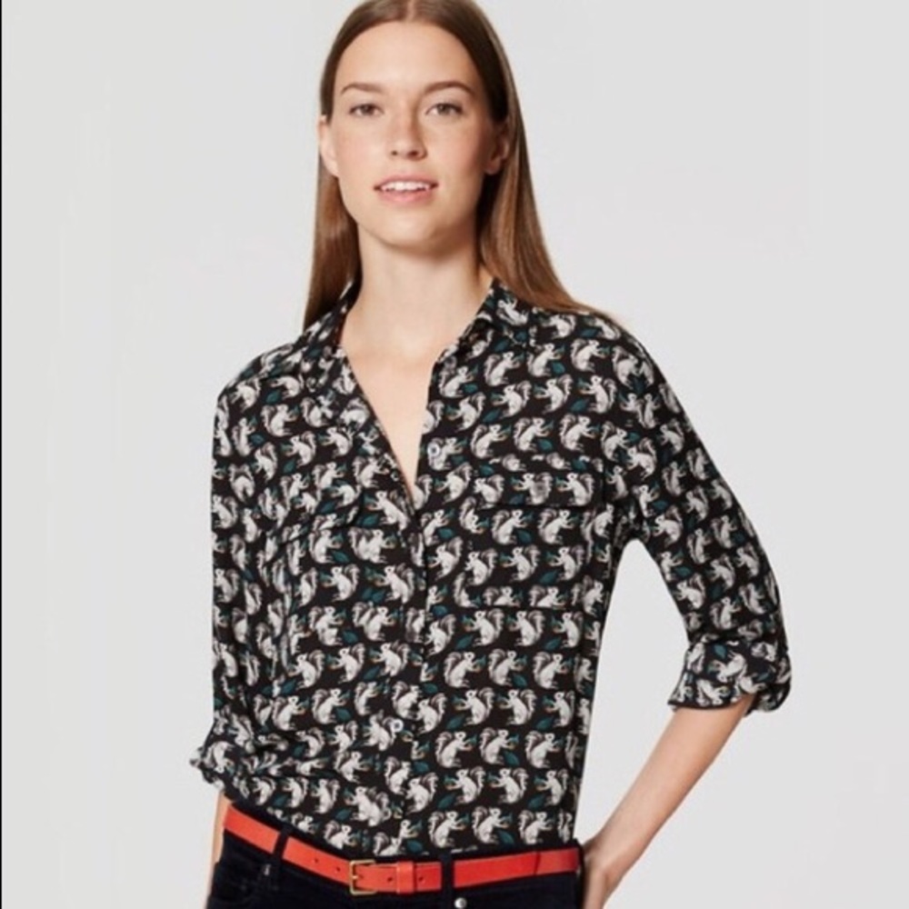 🚫SOLD🚫 Squirrel print Ann Taylor loft blouse - Picture 8 of 8